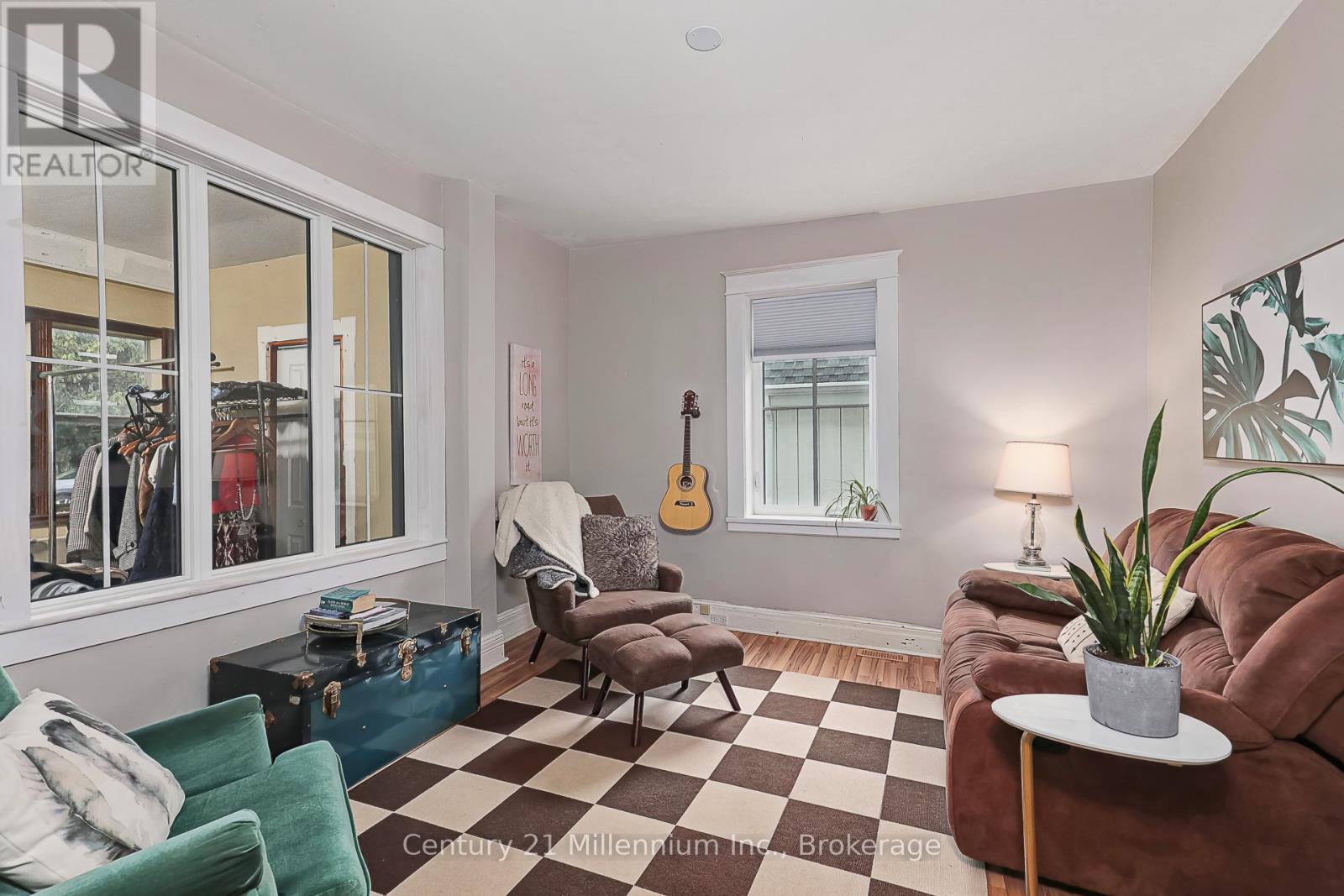 Photo 19 of 421 Napier Street, Collingwood ON