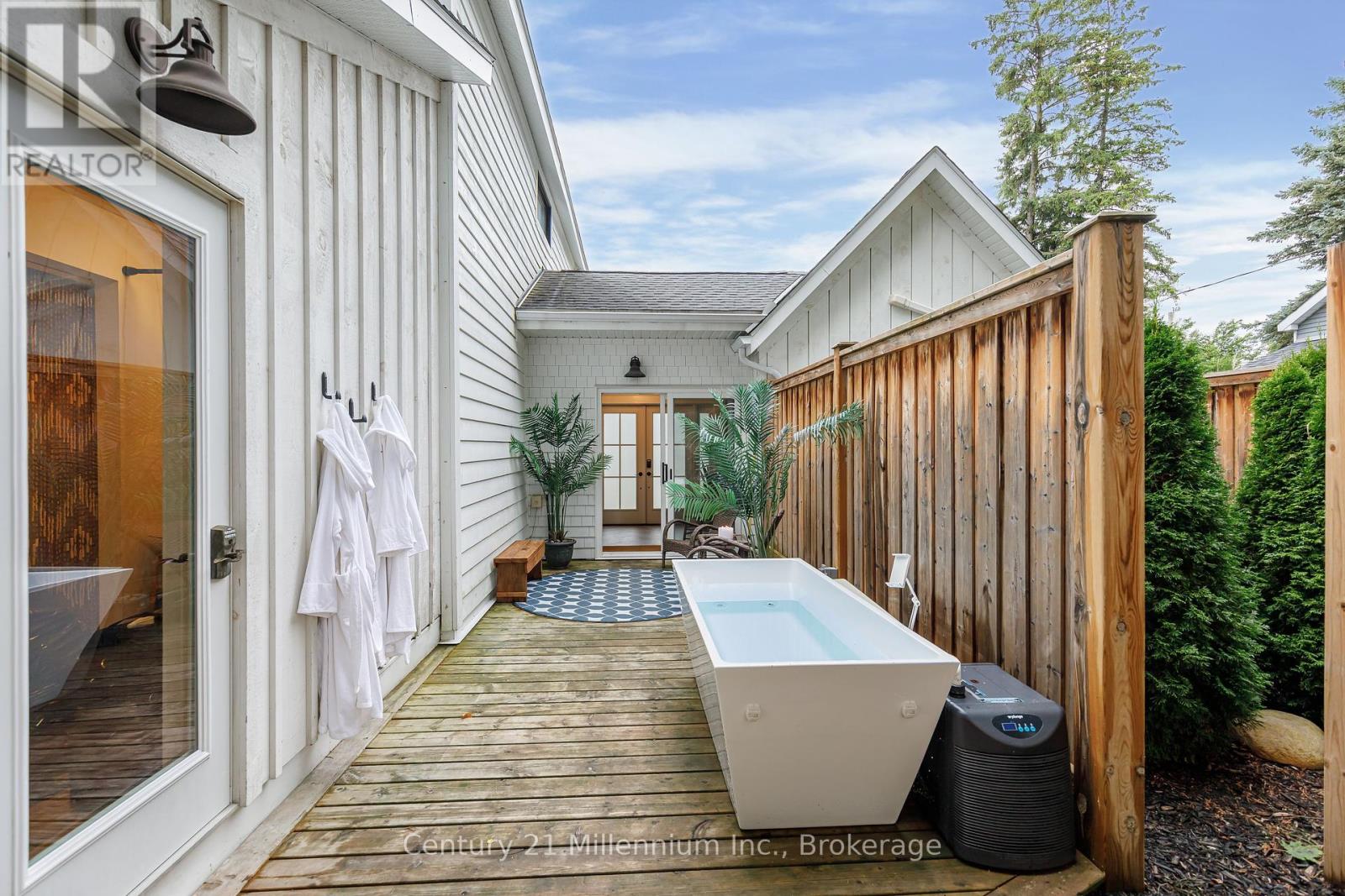 Photo 20 of 421 Napier Street, Collingwood ON