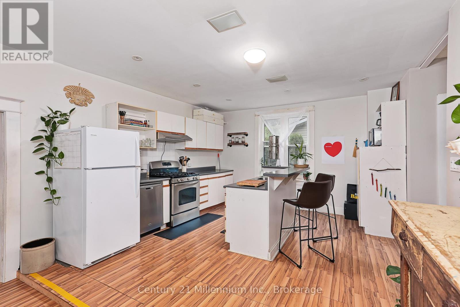 Photo 29 of 421 Napier Street, Collingwood ON