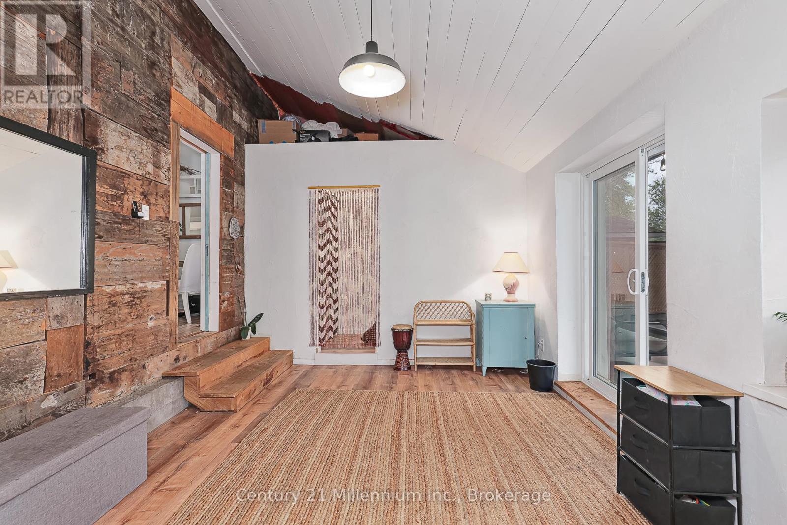Photo 32 of 421 Napier Street, Collingwood ON