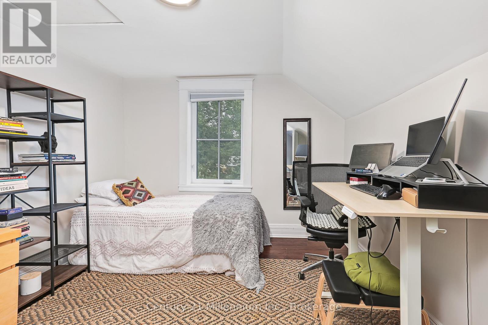 Photo 34 of 421 Napier Street, Collingwood ON