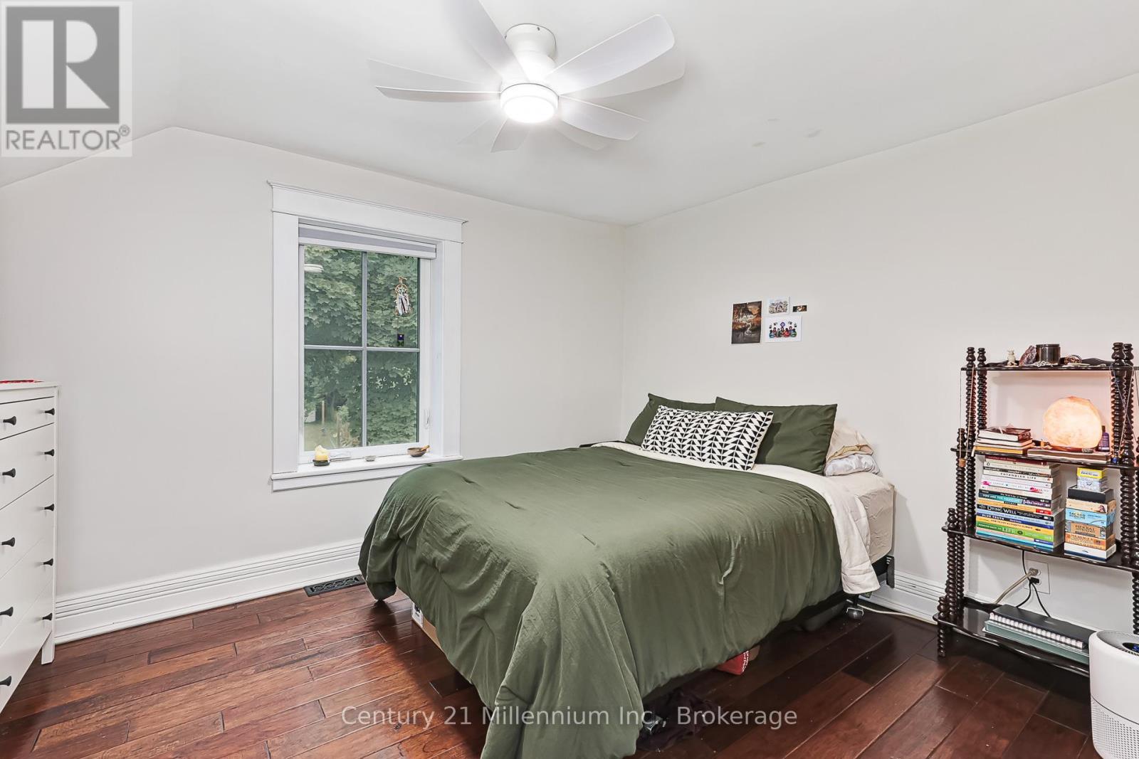 Photo 35 of 421 Napier Street, Collingwood ON