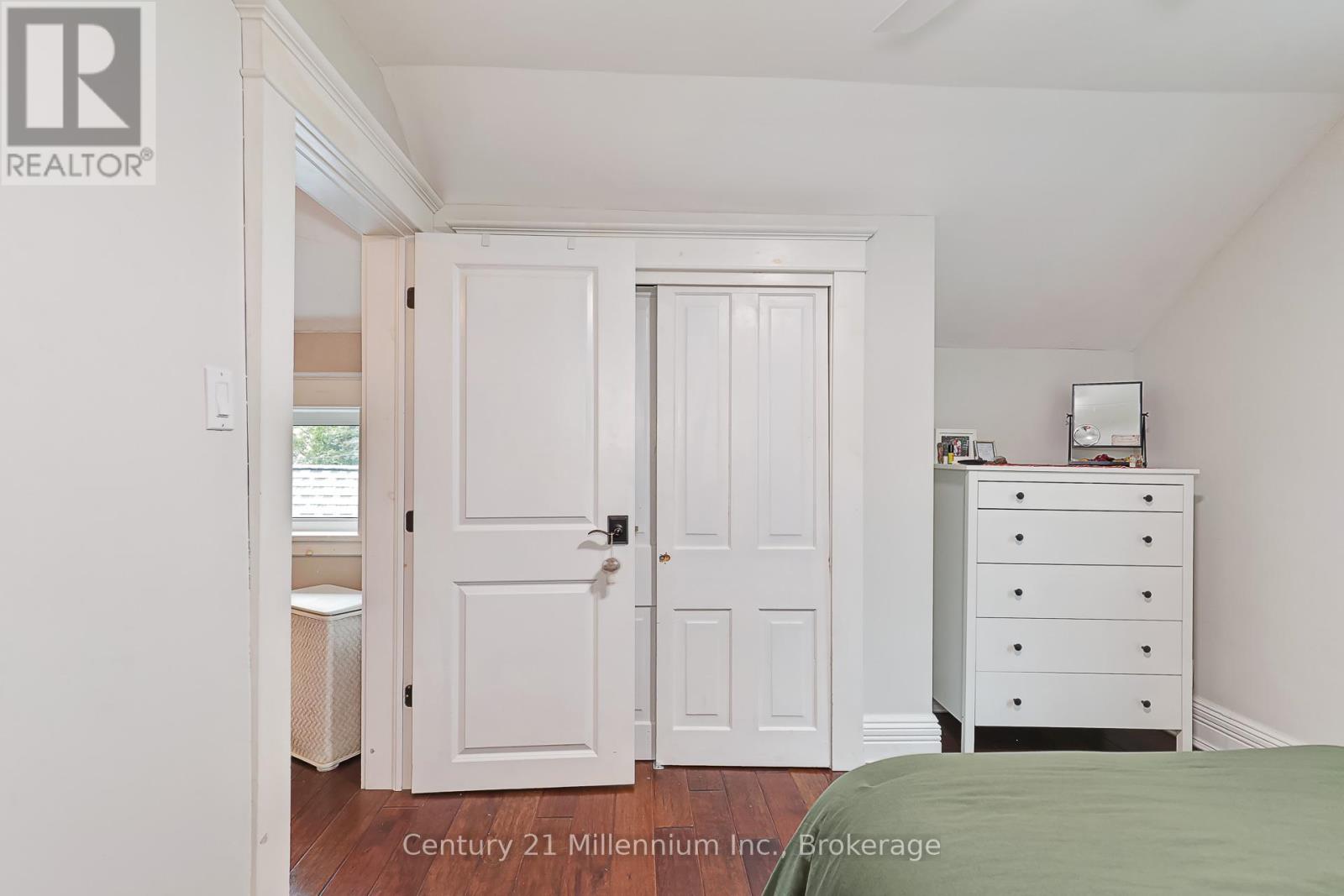 Photo 36 of 421 Napier Street, Collingwood ON