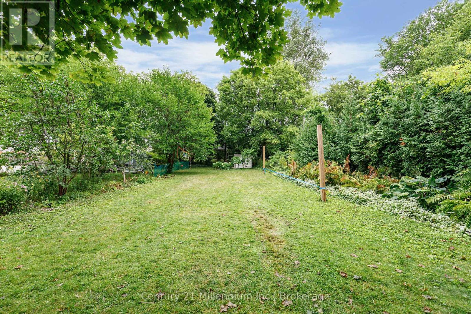 Photo 41 of 421 Napier Street, Collingwood ON
