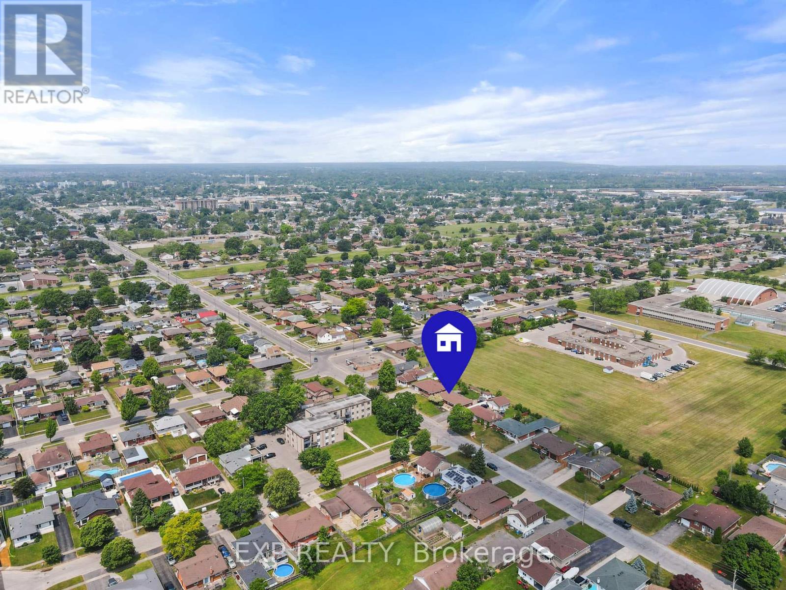 Photo 40 of 653 Lincoln Street, Welland ON