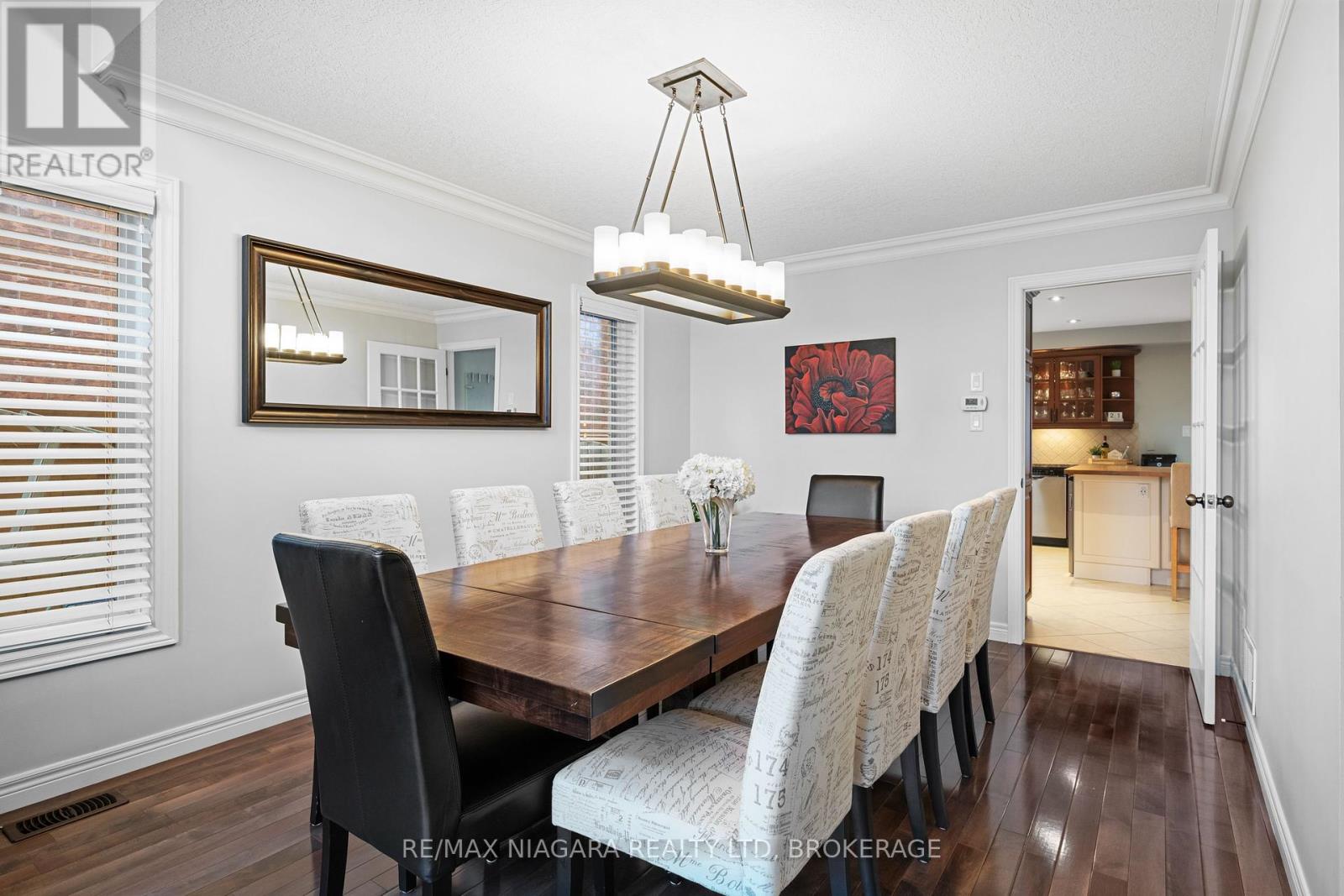 Photo 12 of 4493 Frances Crescent, Lincoln ON