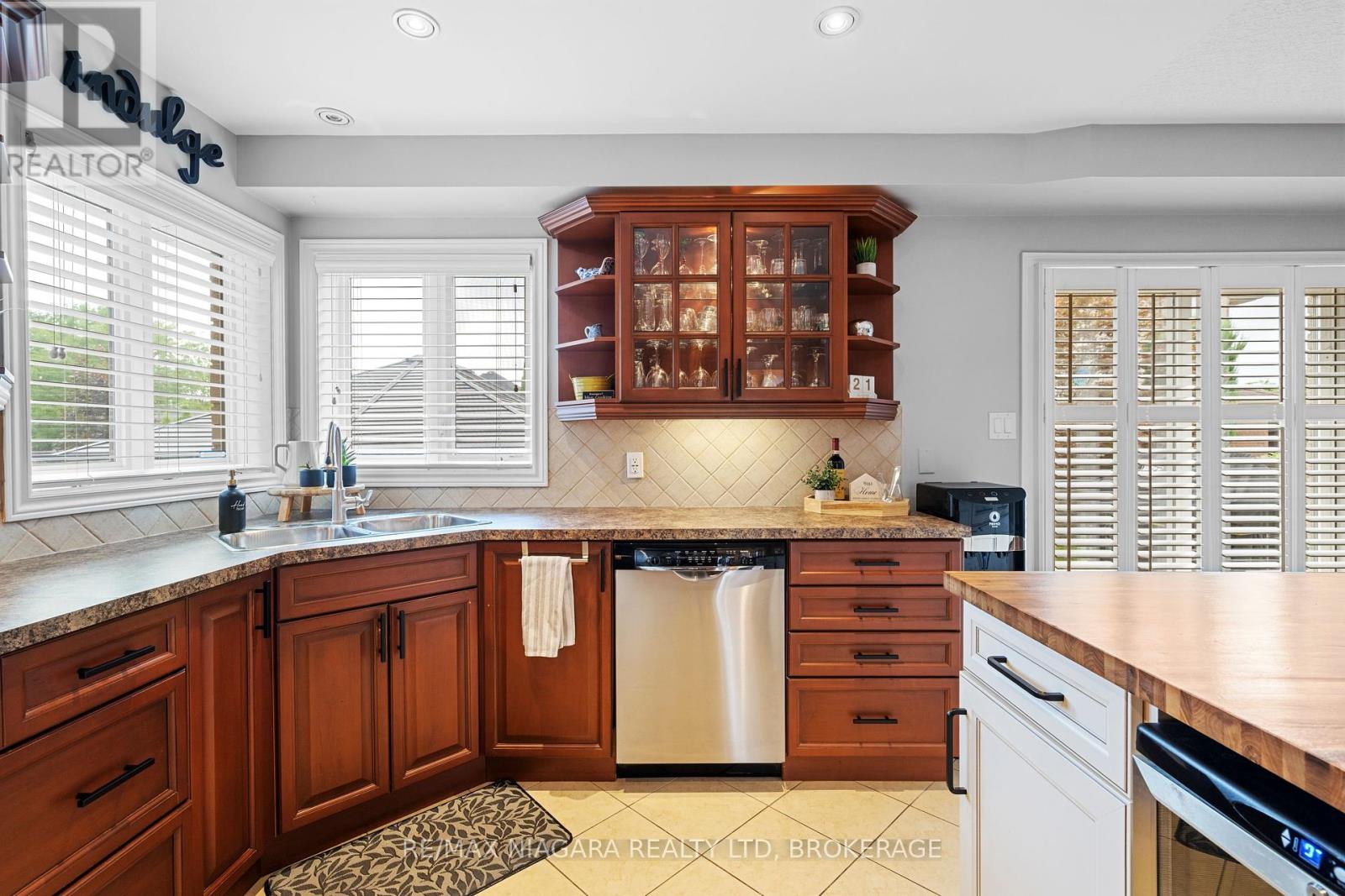 Photo 16 of 4493 Frances Crescent, Lincoln ON