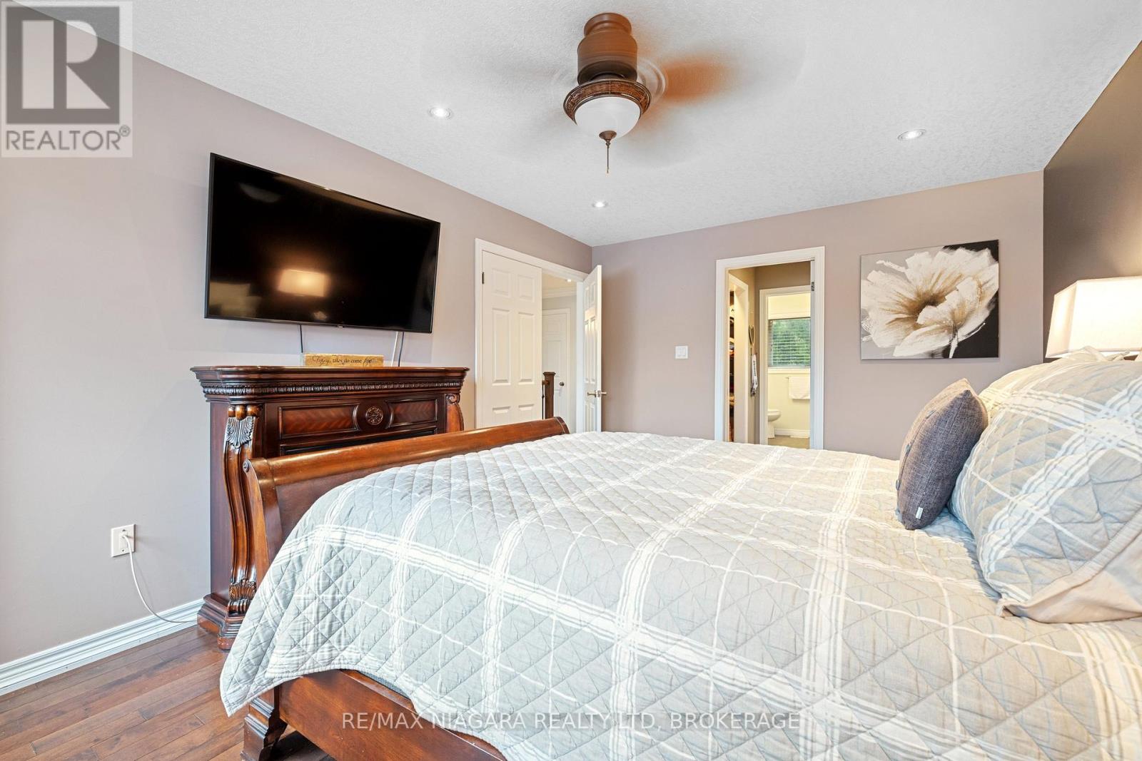 Photo 23 of 4493 Frances Crescent, Lincoln ON