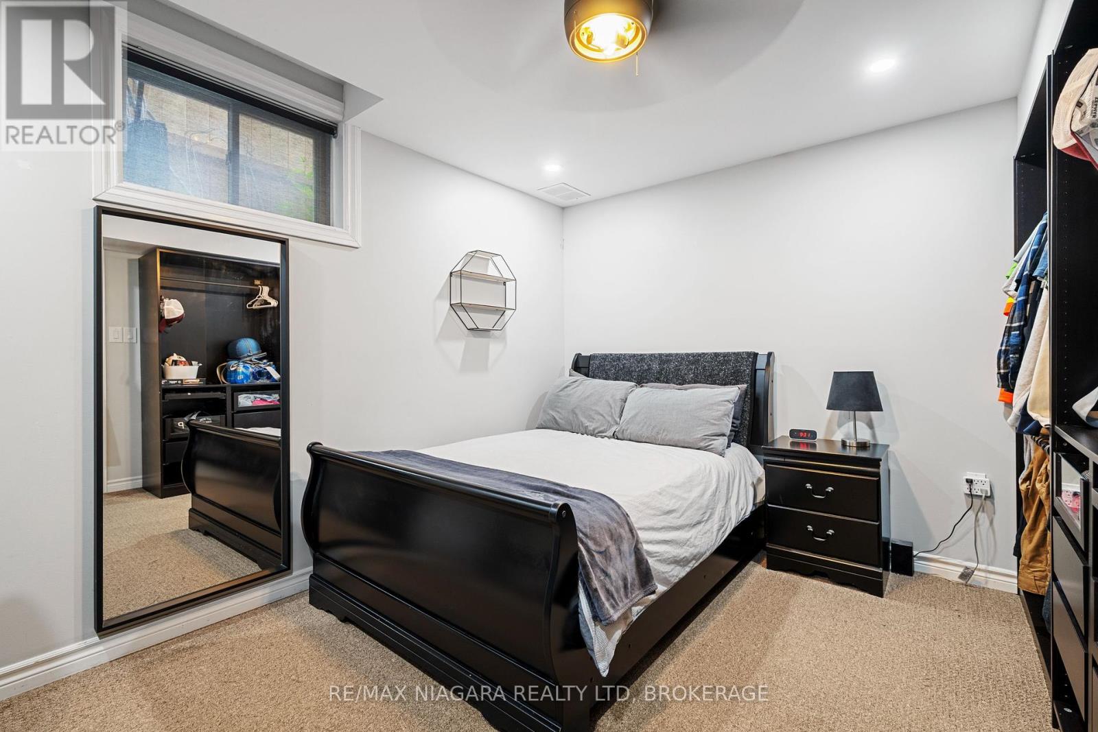 Photo 33 of 4493 Frances Crescent, Lincoln ON
