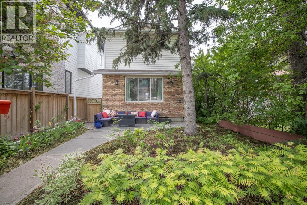 Single Family House for Sale in   Avenue SW Richmond Calgary 