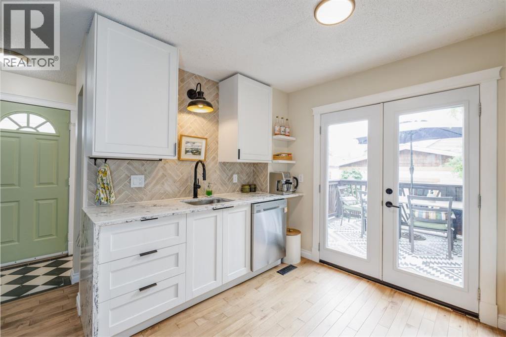 Single Family House for Sale in   Avenue SW Richmond Calgary 