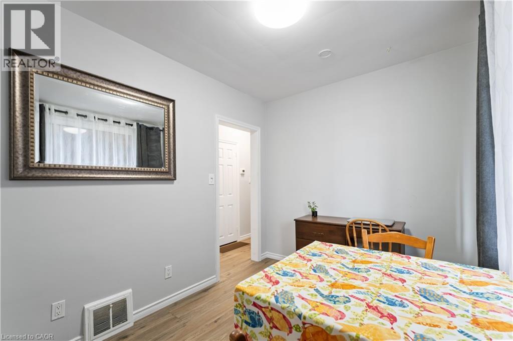 Photo 16 of 197 East 12 Th Street, Hamilton ON
