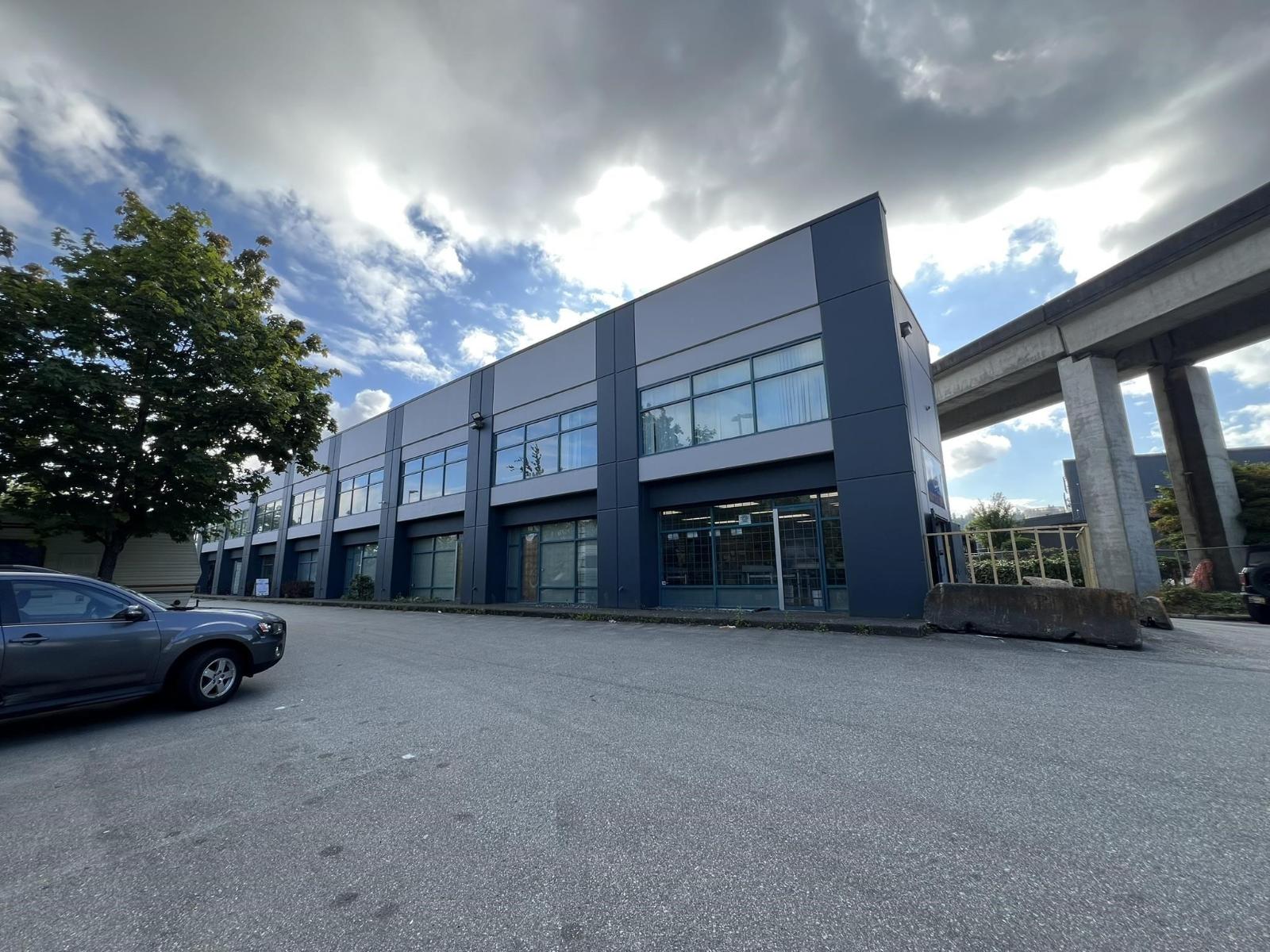 Photo 1 of 17 18 12332 Pattullo Place, Surrey BC