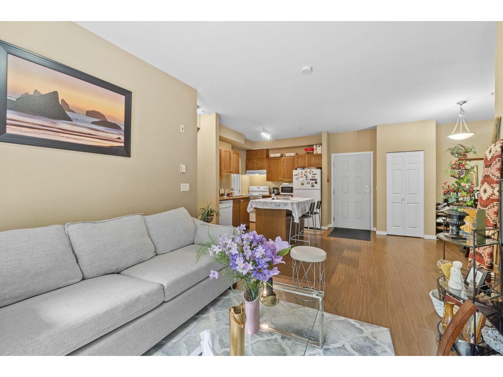 Photo 3 of 308 13277 108th Avenue, Surrey BC