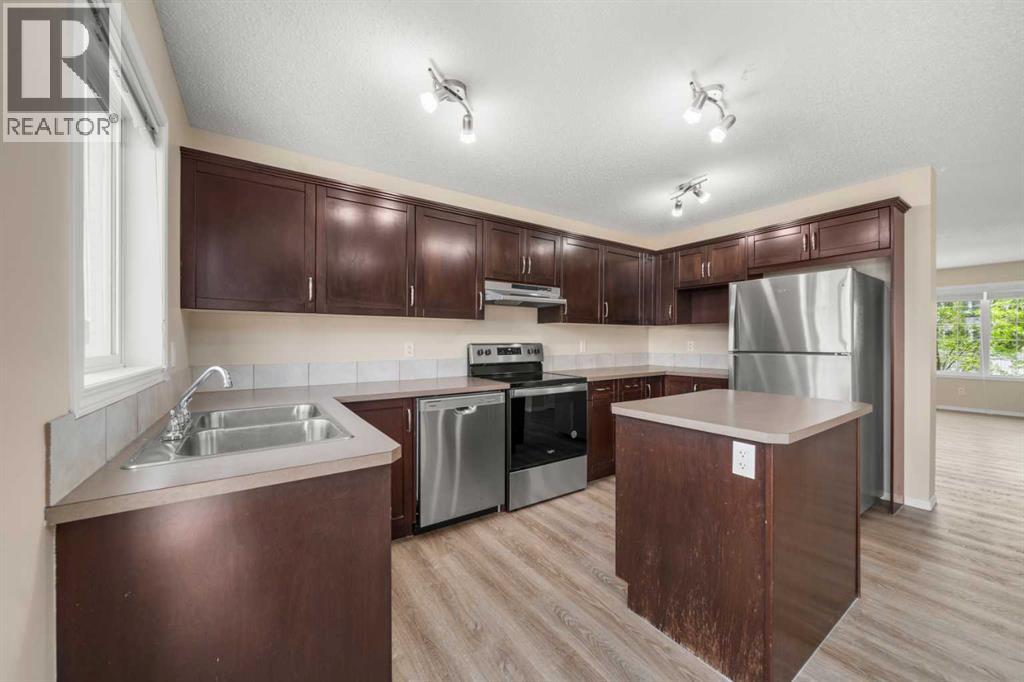 Photo 11 of 481 Cimarron Boulevard, Okotoks AB