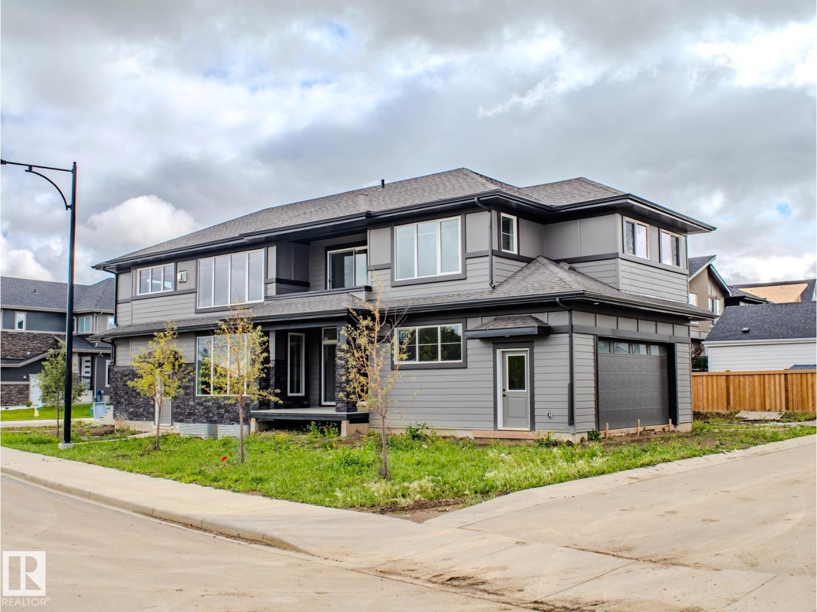 Photo 5 of 6704 Crawford Wy Sw, Edmonton AB