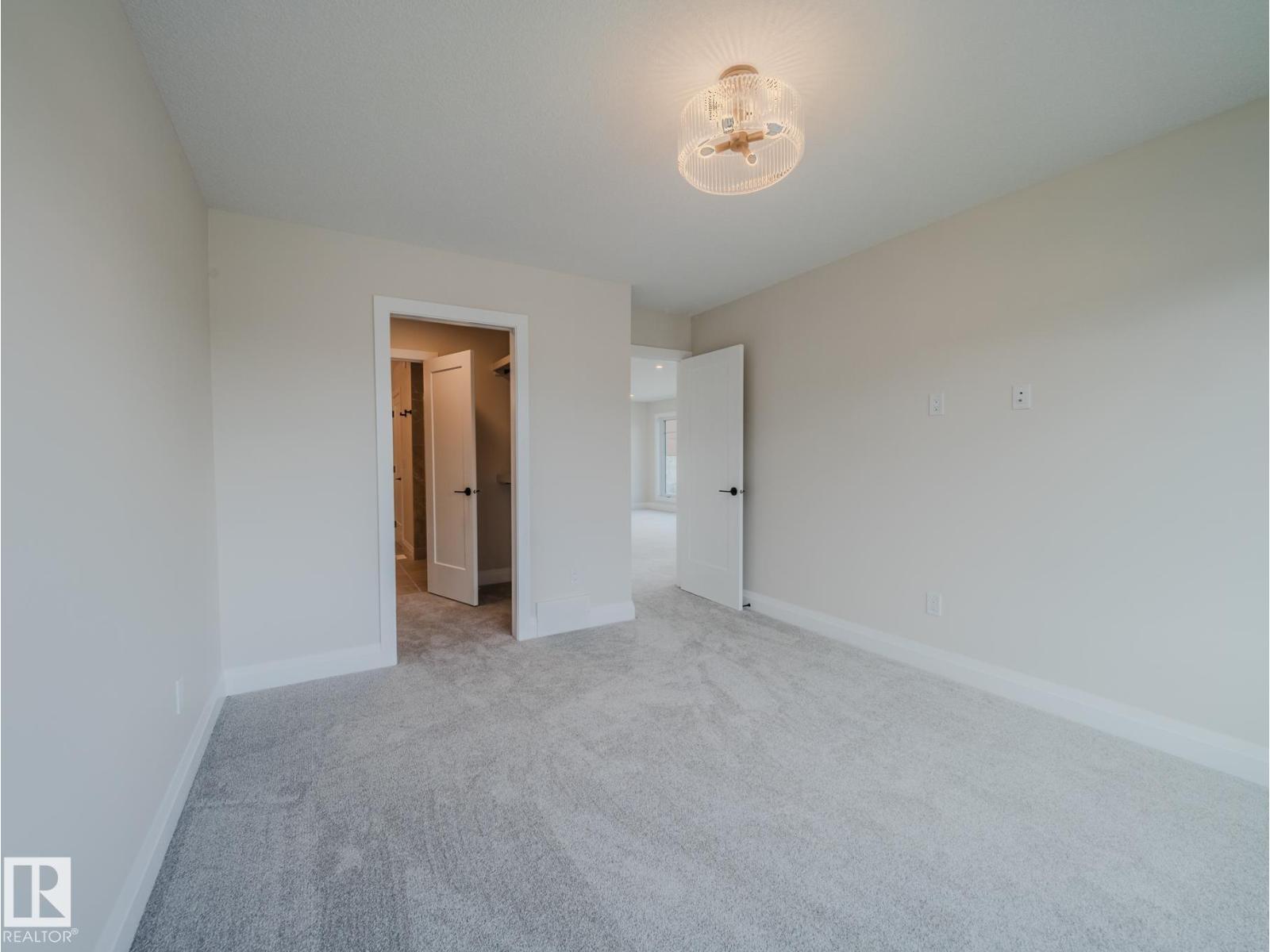 Photo 29 of 6704 Crawford Wy Sw, Edmonton AB