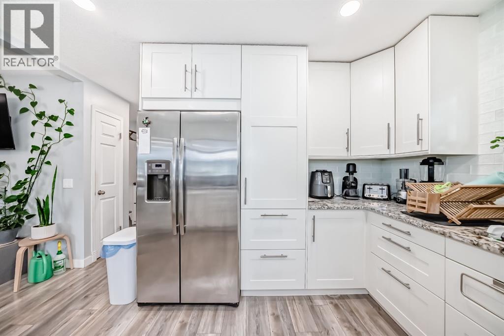 Single Family House Bungalow for Sale in  Pinegreen Close NE Pineridge Calgary 