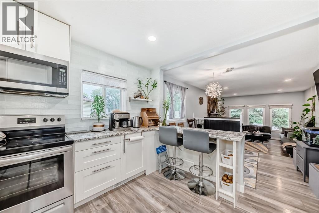 Single Family House Bungalow for Sale in  Pinegreen Close NE Pineridge Calgary 
