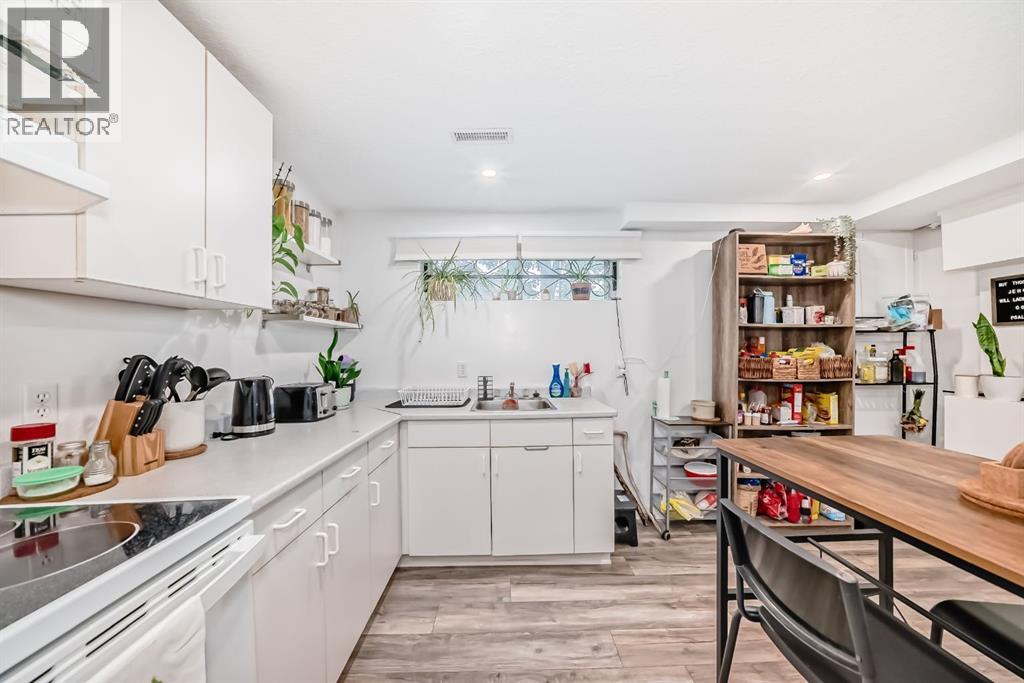 Single Family House Bungalow for Sale in  Pinegreen Close NE Pineridge Calgary 