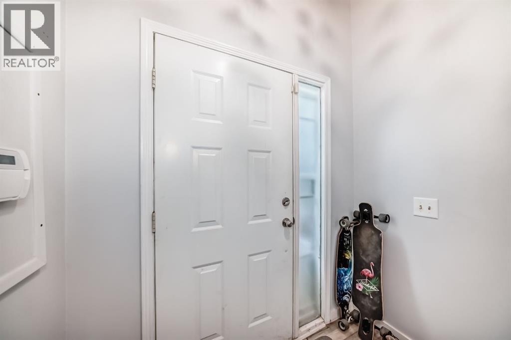 Single Family House Bungalow for Sale in  Pinegreen Close NE Pineridge Calgary 
