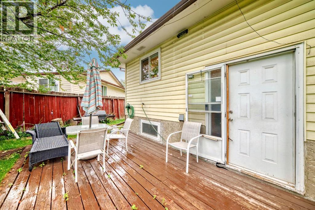 Single Family House Bungalow for Sale in  Pinegreen Close NE Pineridge Calgary 