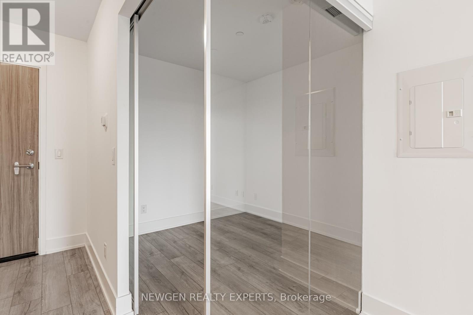 Photo 19 of 521 3100 Keele Street, Toronto ON