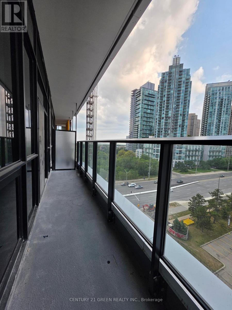 Photo 9 of 706 151 City Center Drive, Mississauga ON