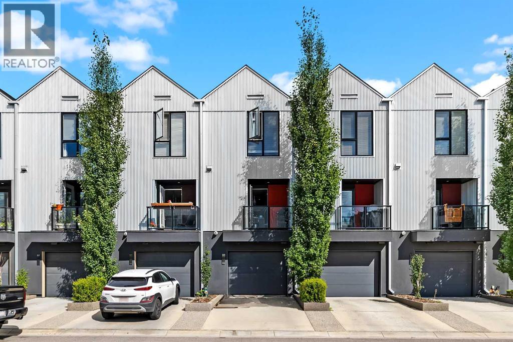 Single Family House for Sale in   Street NW Bowness Calgary 