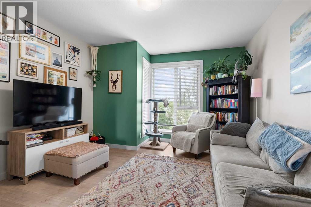 Single Family House for Sale in   Street NW Bowness Calgary 
