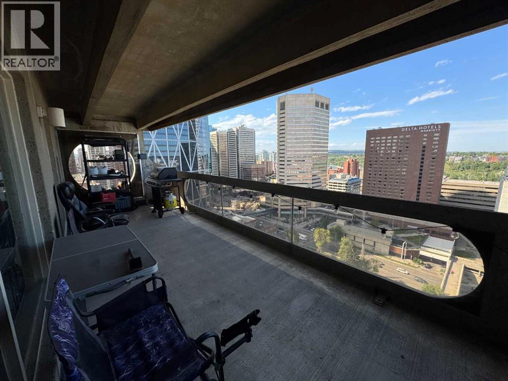 Photo 17 of 2412 221 6 Avenue Se, Calgary AB
