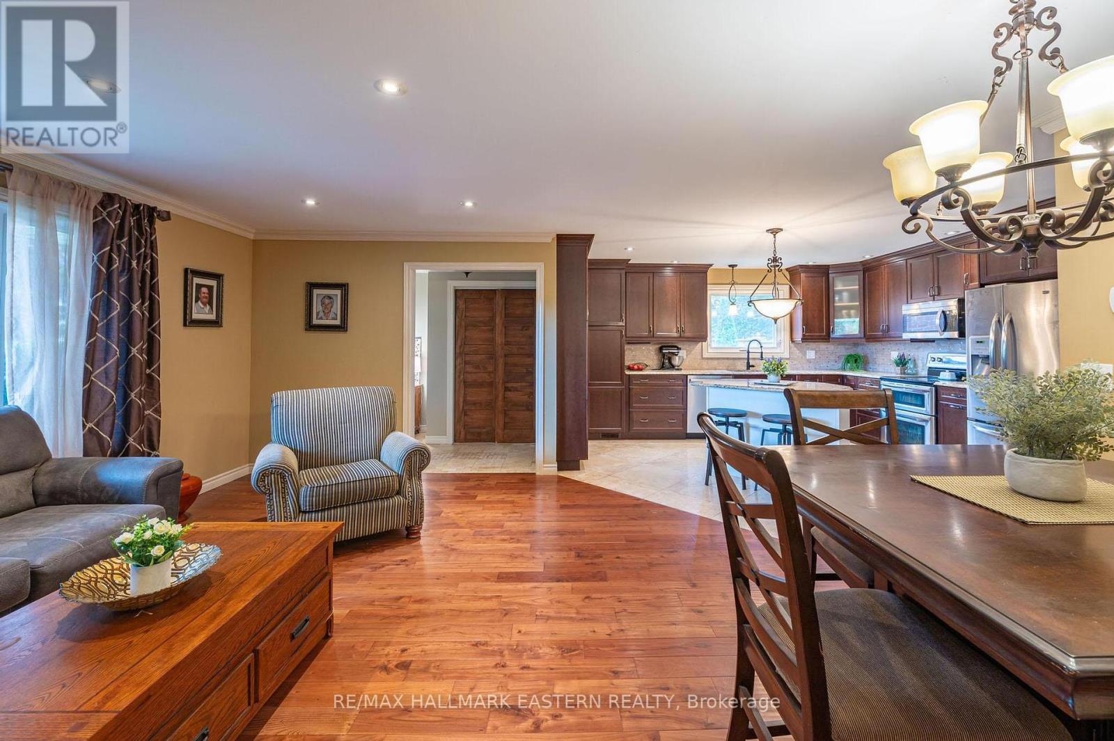 Photo 10 of 3 Carol Place, Port Hope ON