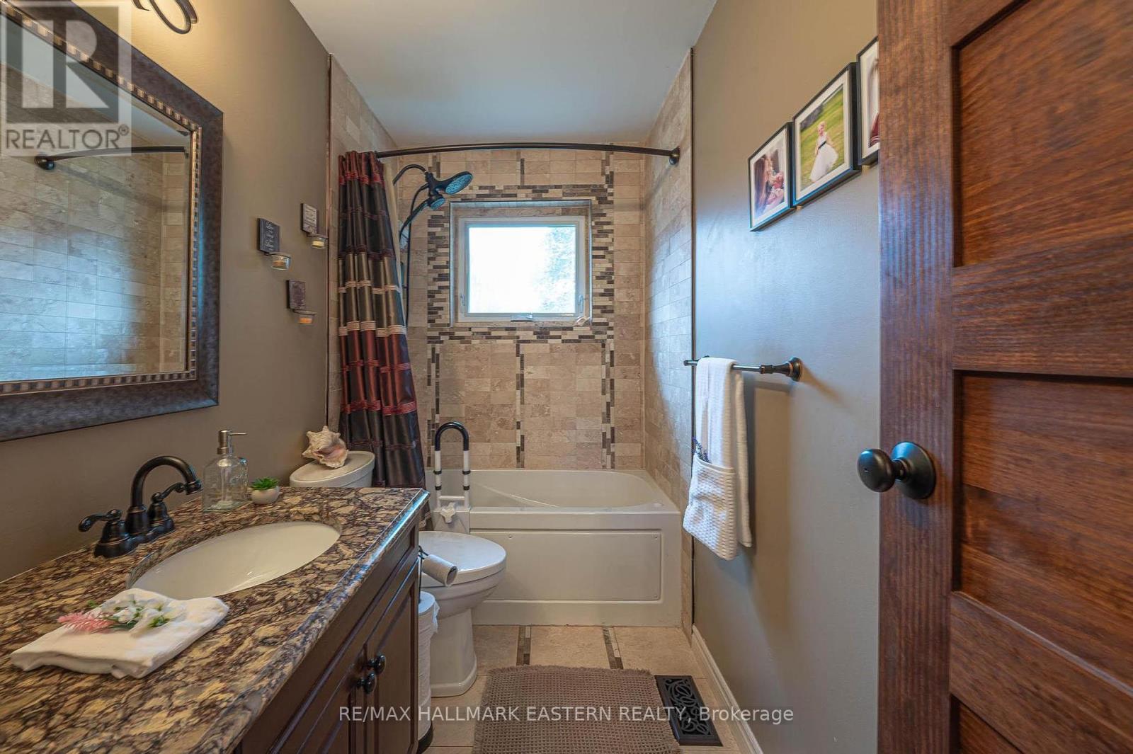 Photo 22 of 3 Carol Place, Port Hope ON