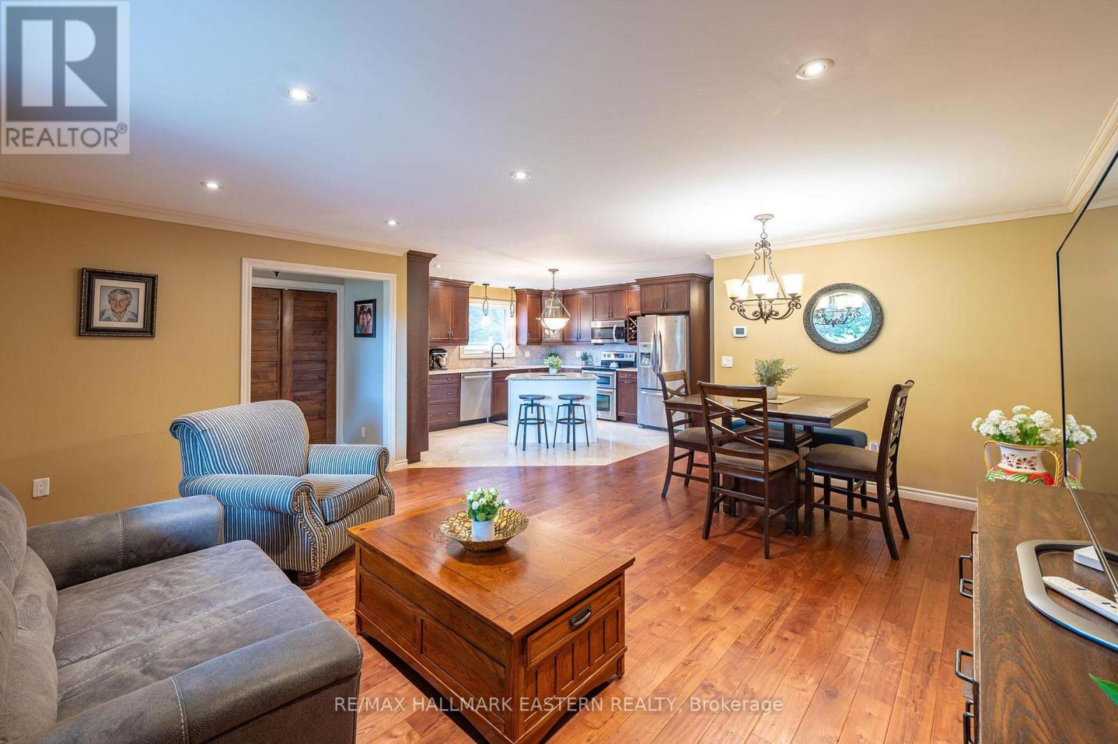 Photo 9 of 3 Carol Place, Port Hope ON