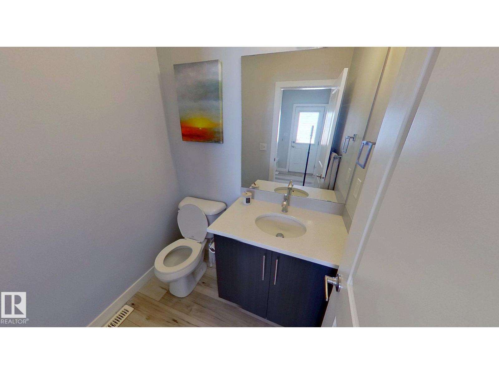 Photo 4 of 9876 206 St Nw, Edmonton AB