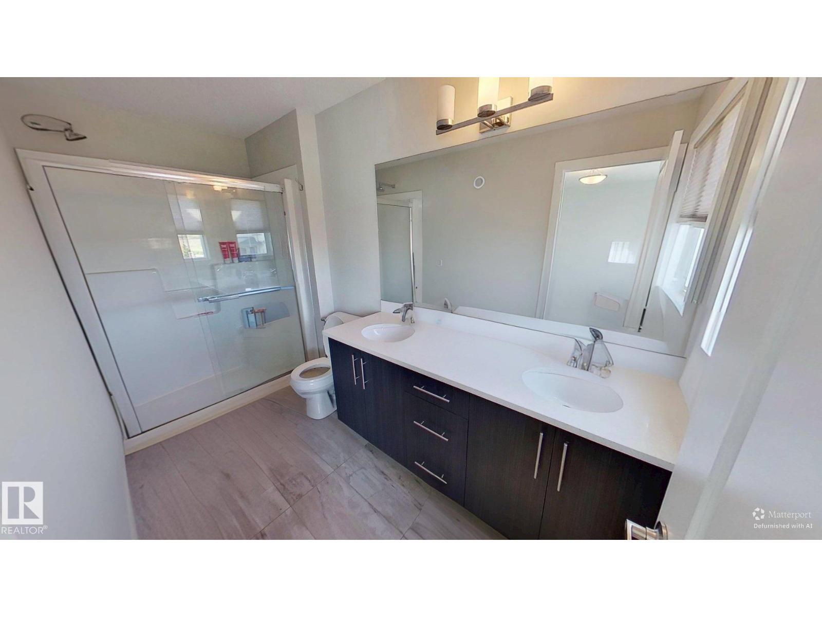 Photo 22 of 9876 206 St Nw, Edmonton AB