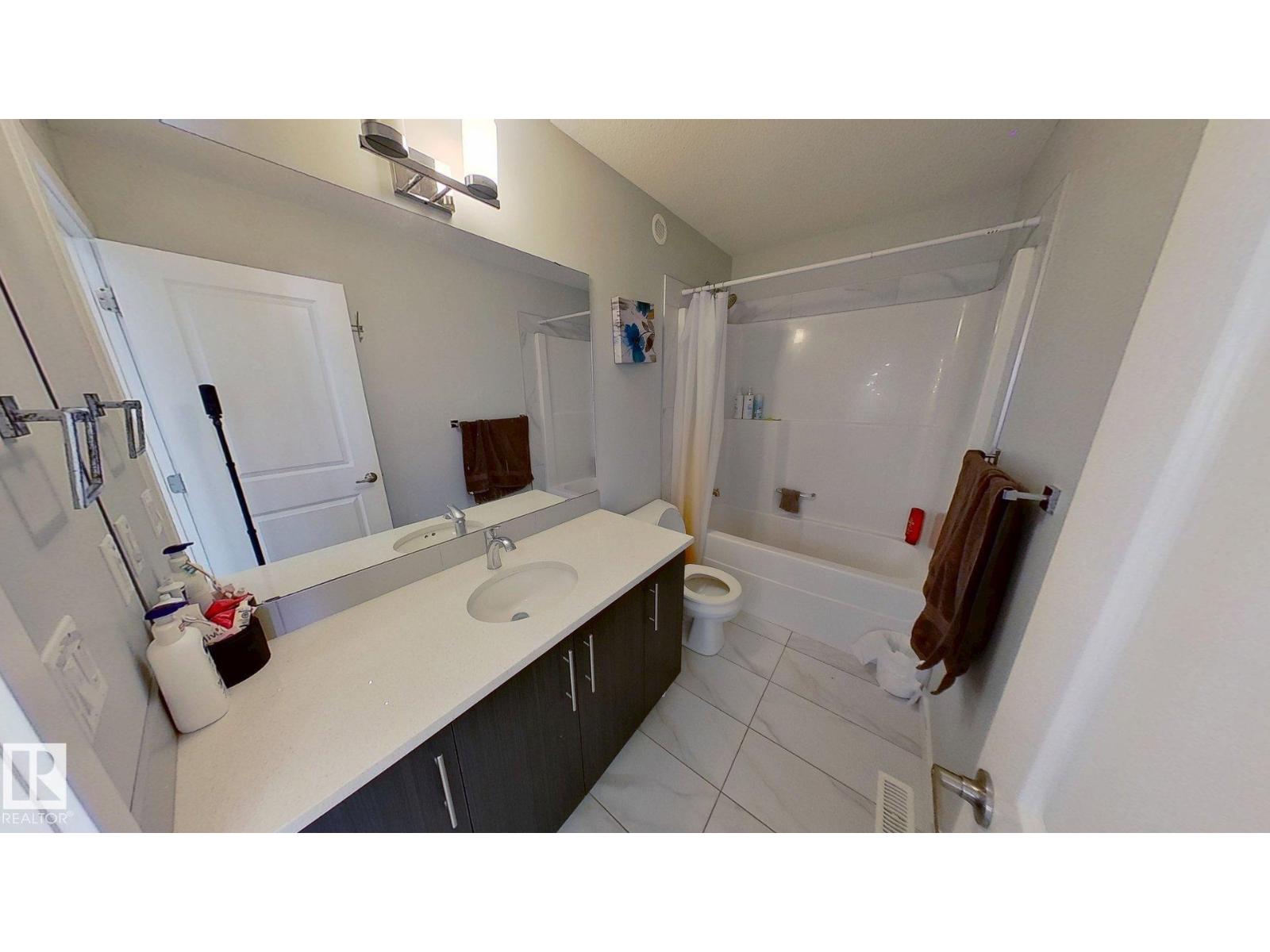 Photo 27 of 9876 206 St Nw, Edmonton AB