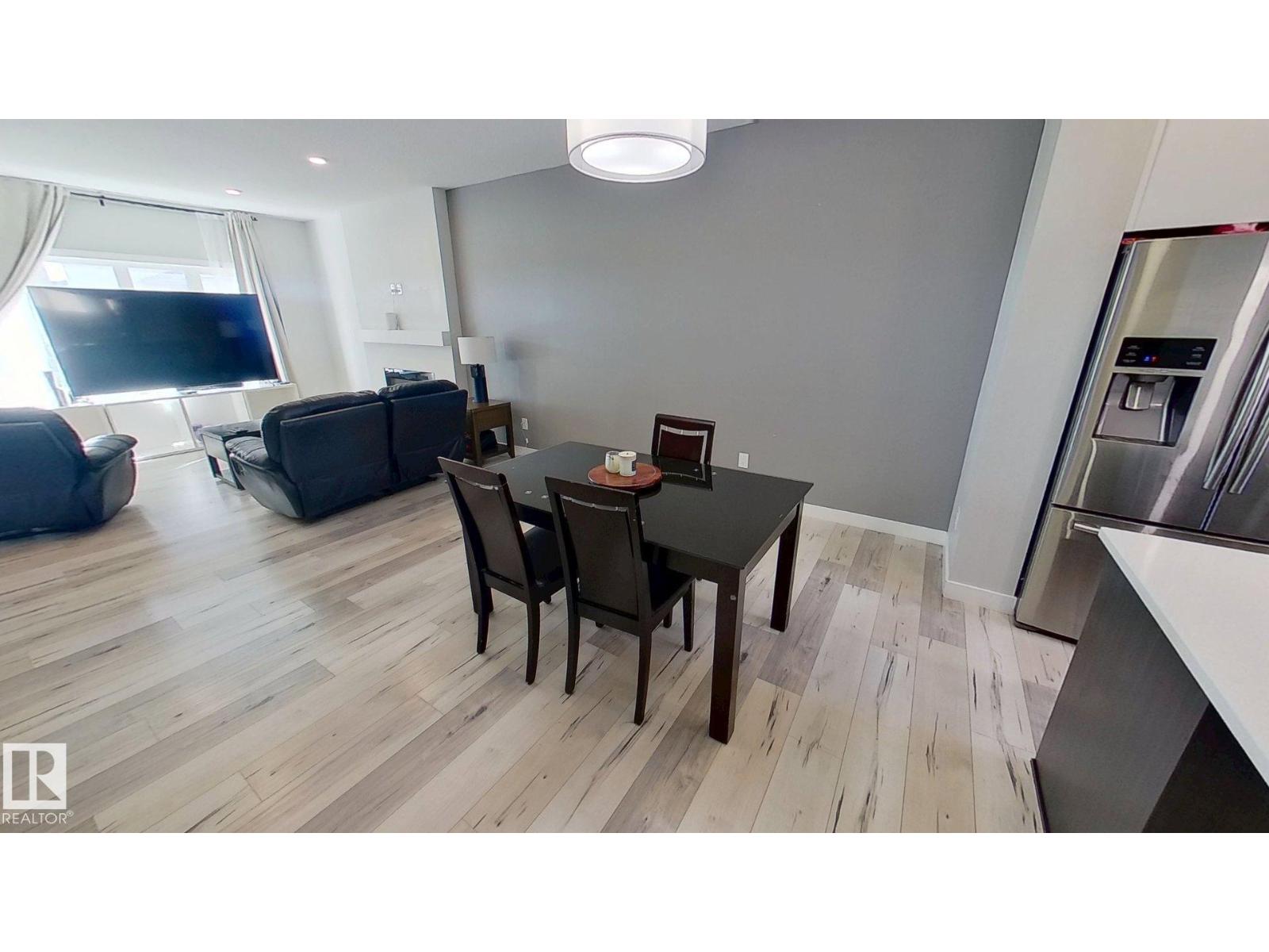Photo 17 of 9876 206 St Nw, Edmonton AB