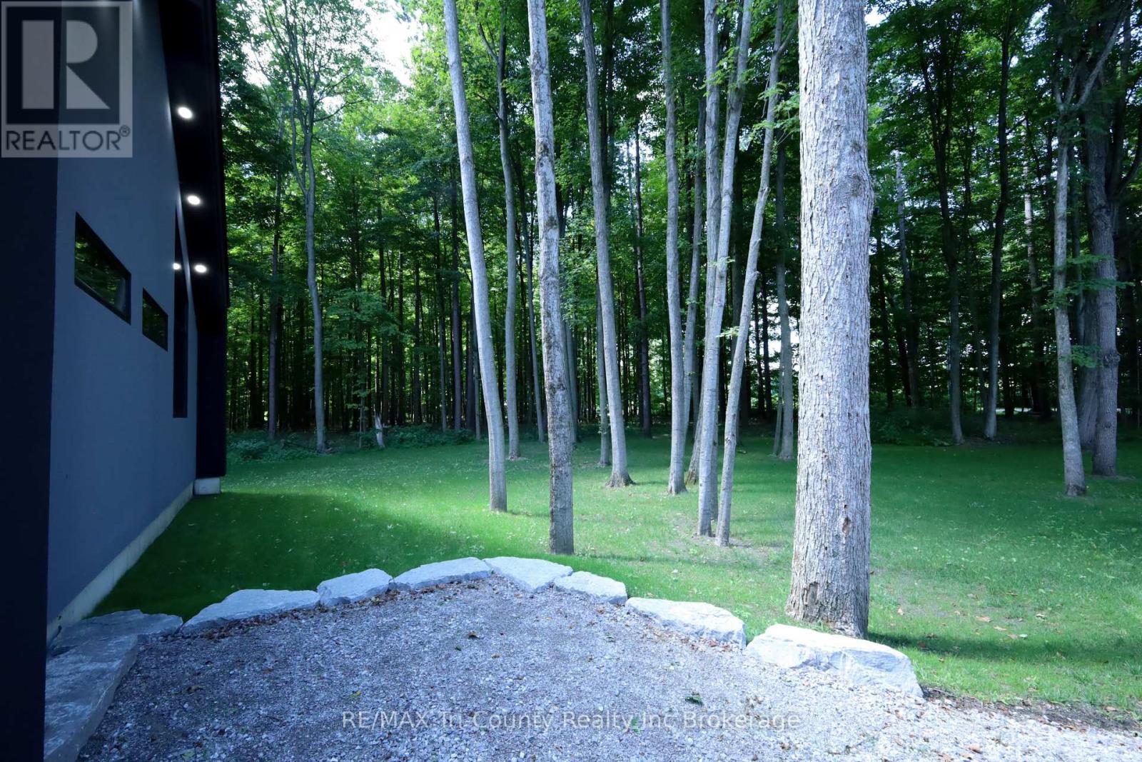 Photo 30 of 1498 12 Th Concession Road, Norfolk ON
