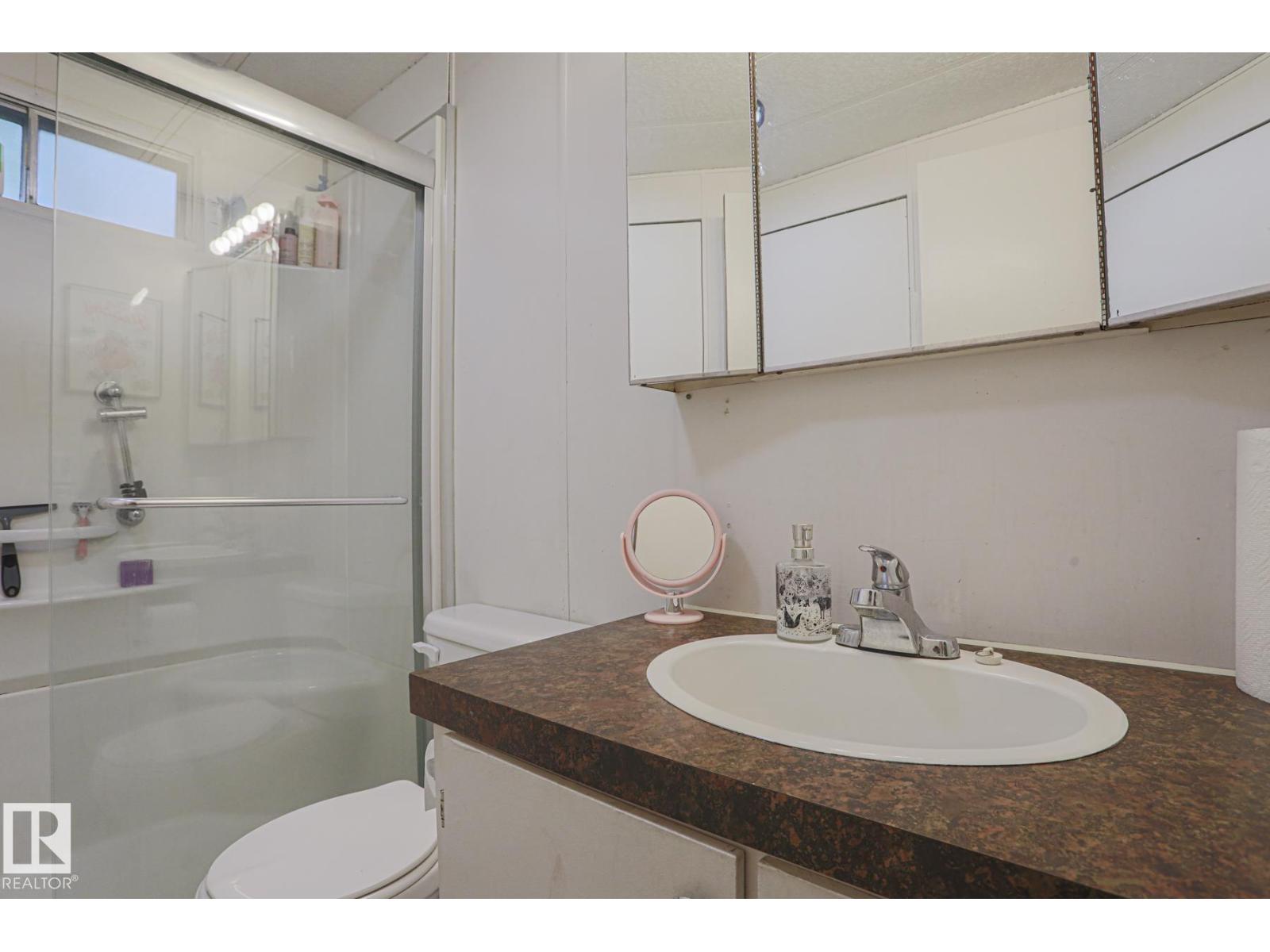 1943 West Royal WY NW NW, Edmonton