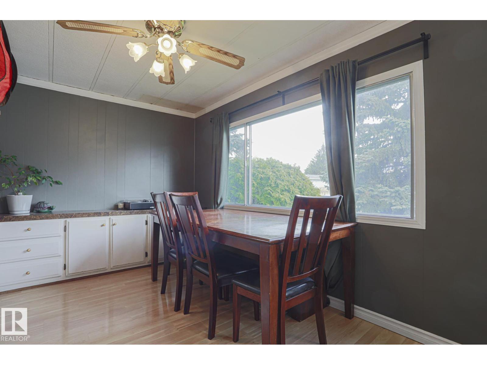 1943 West Royal WY NW NW, Edmonton