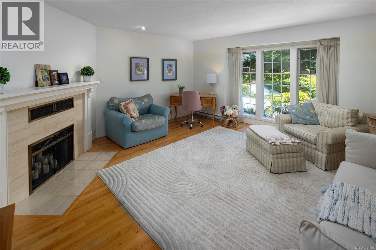 Single Family House for Sale in  Richmond Ave Victoria 
