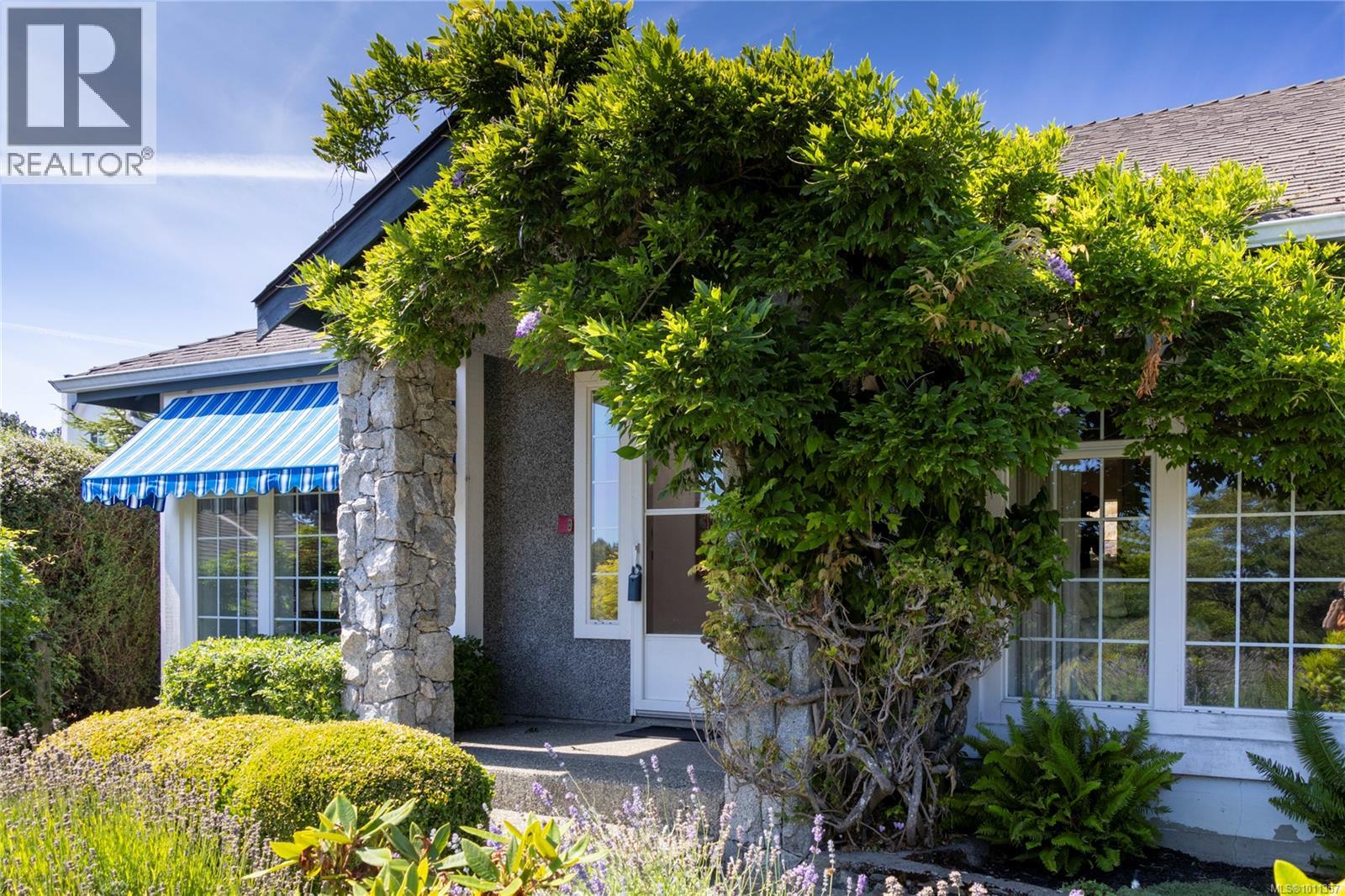 764 Richmond Ave, Victoria, British Columbia