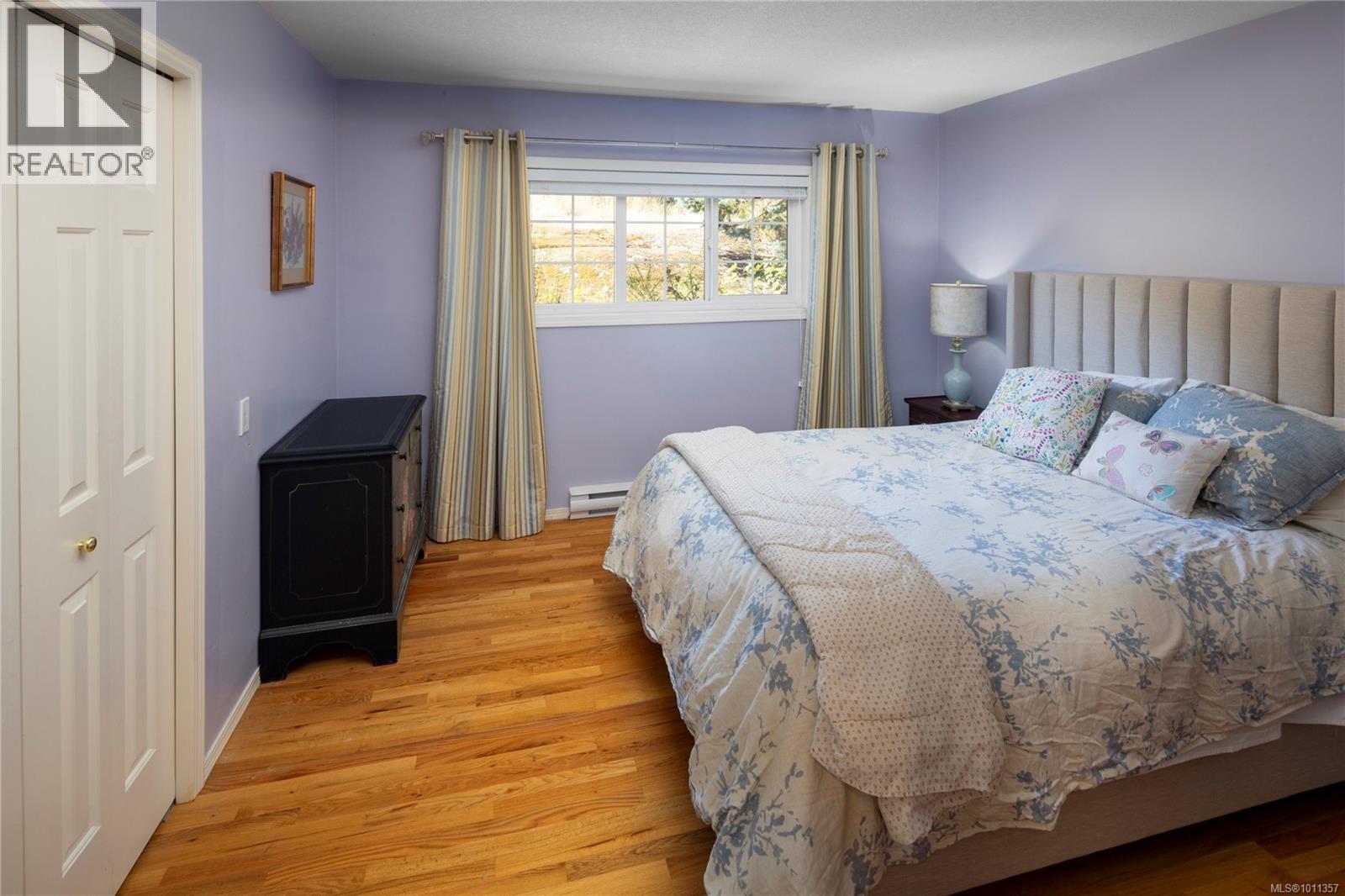 Single Family House for Sale in  Richmond Ave Victoria 