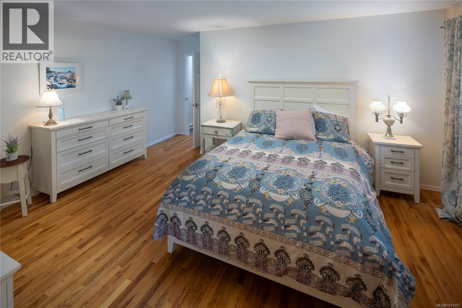 Single Family House for Sale in  Richmond Ave Victoria 