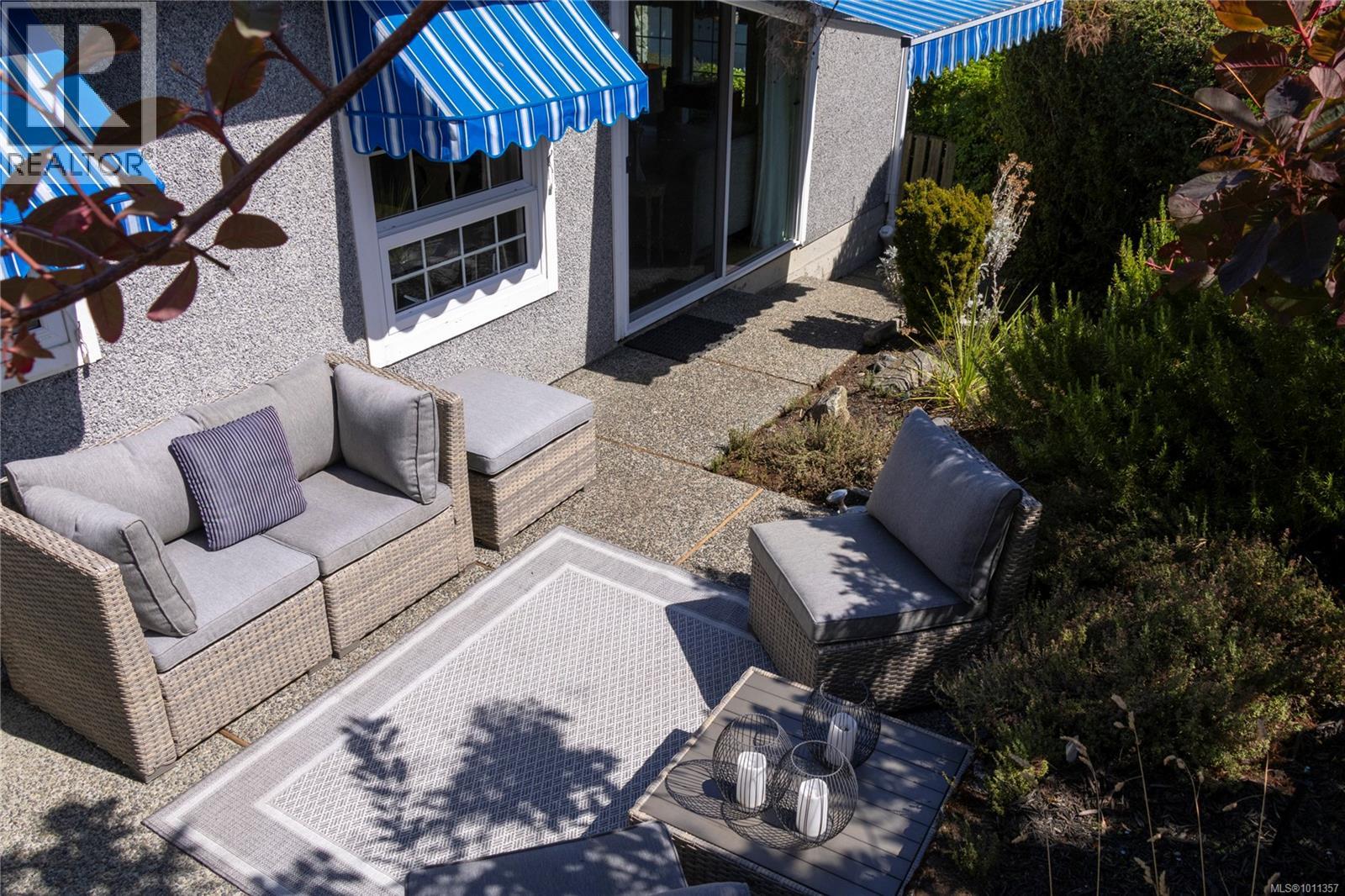 Single Family House for Sale in  Richmond Ave Victoria 