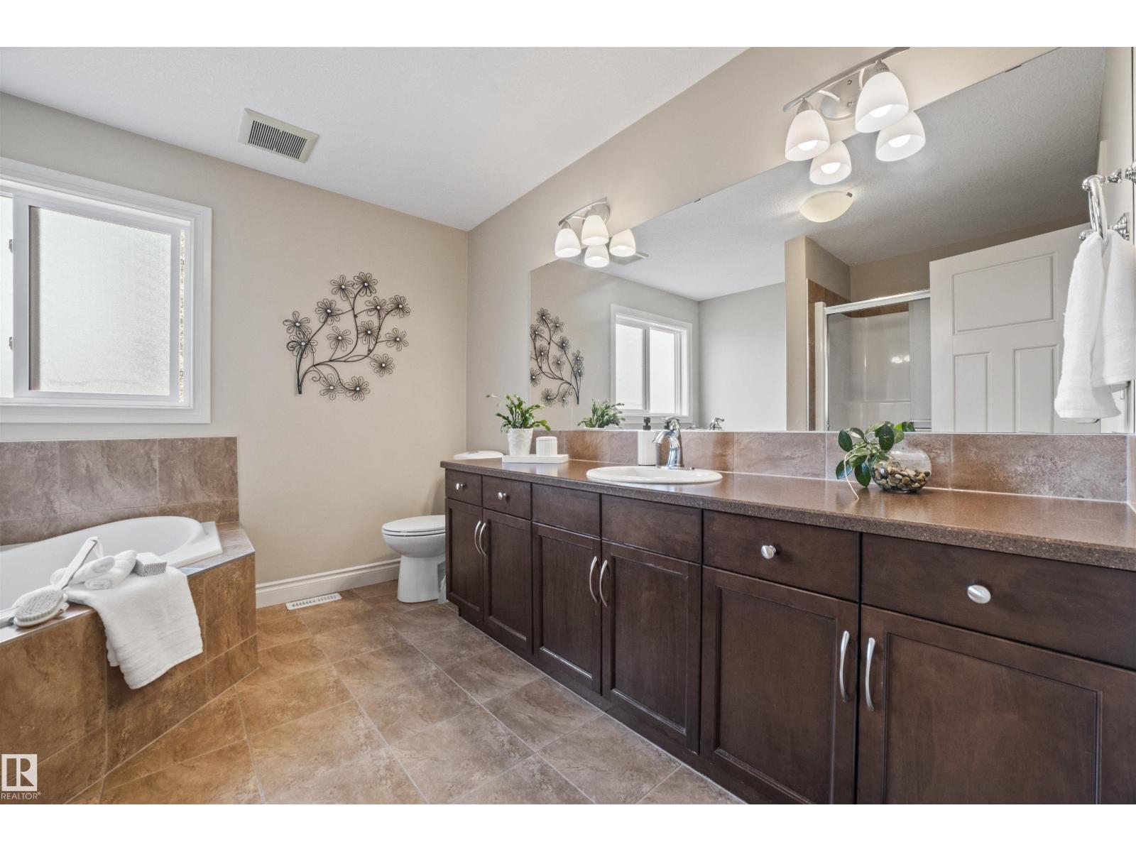 Photo 4 of 753 173 B St Sw, Edmonton AB