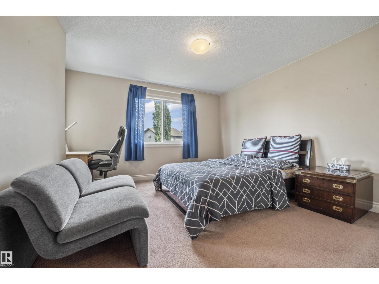 Photo 3 of 753 173 B St Sw, Edmonton AB