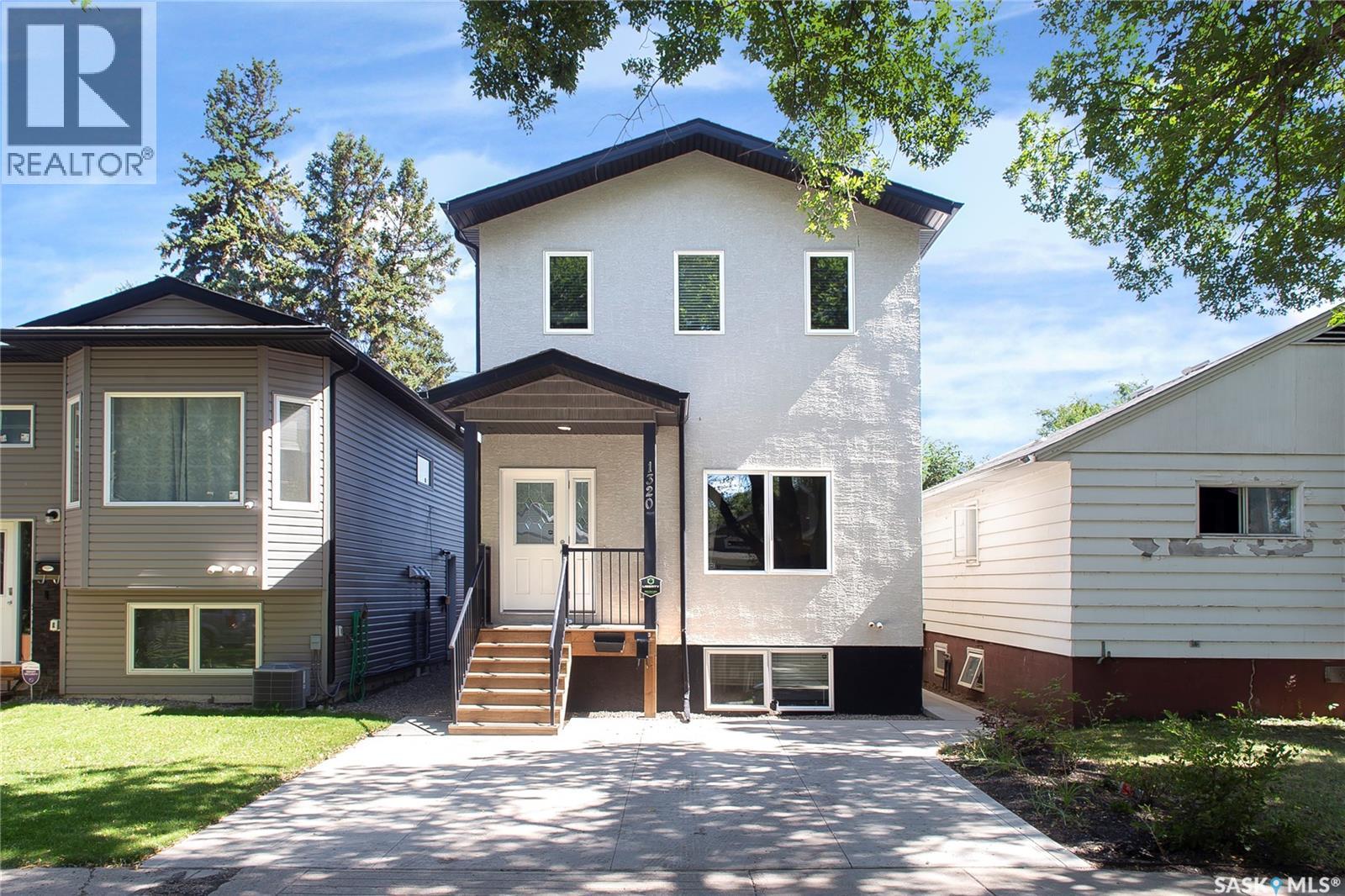 Single Family House 2 Level for Sale in  B AVENUE N Saskatoon 