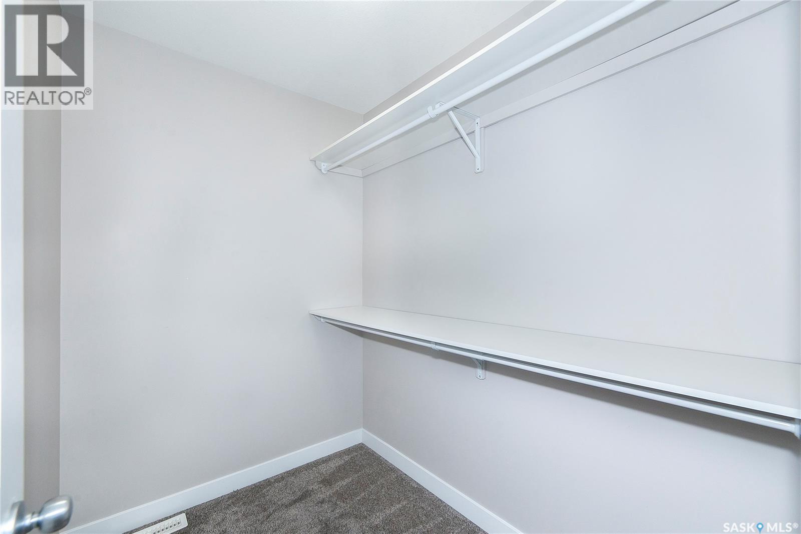 Single Family House 2 Level for Sale in  B AVENUE N Saskatoon 